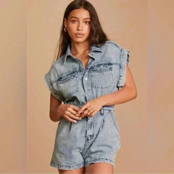 Blank NYC Head Backstage Soft Denim Romper in Light Acid Wash - Size M - Picture 1 of 16